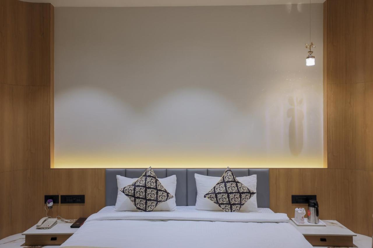 Hotel Aditya Mansingh Inn Szomnáth Kültér fotó