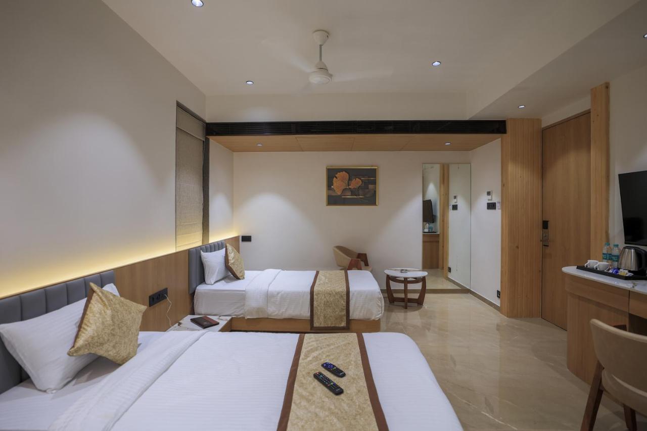 Hotel Aditya Mansingh Inn Szomnáth Kültér fotó