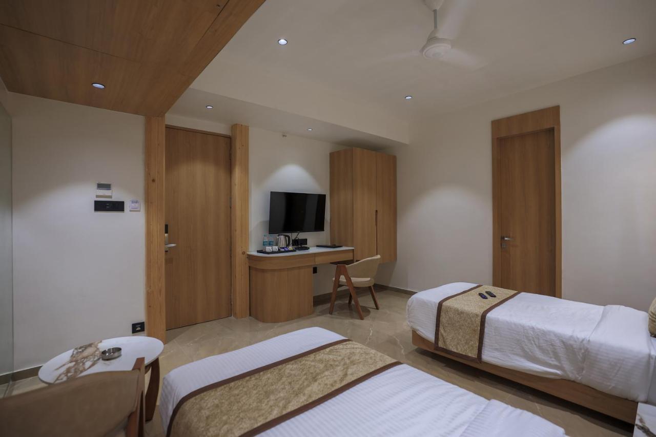 Hotel Aditya Mansingh Inn Szomnáth Kültér fotó