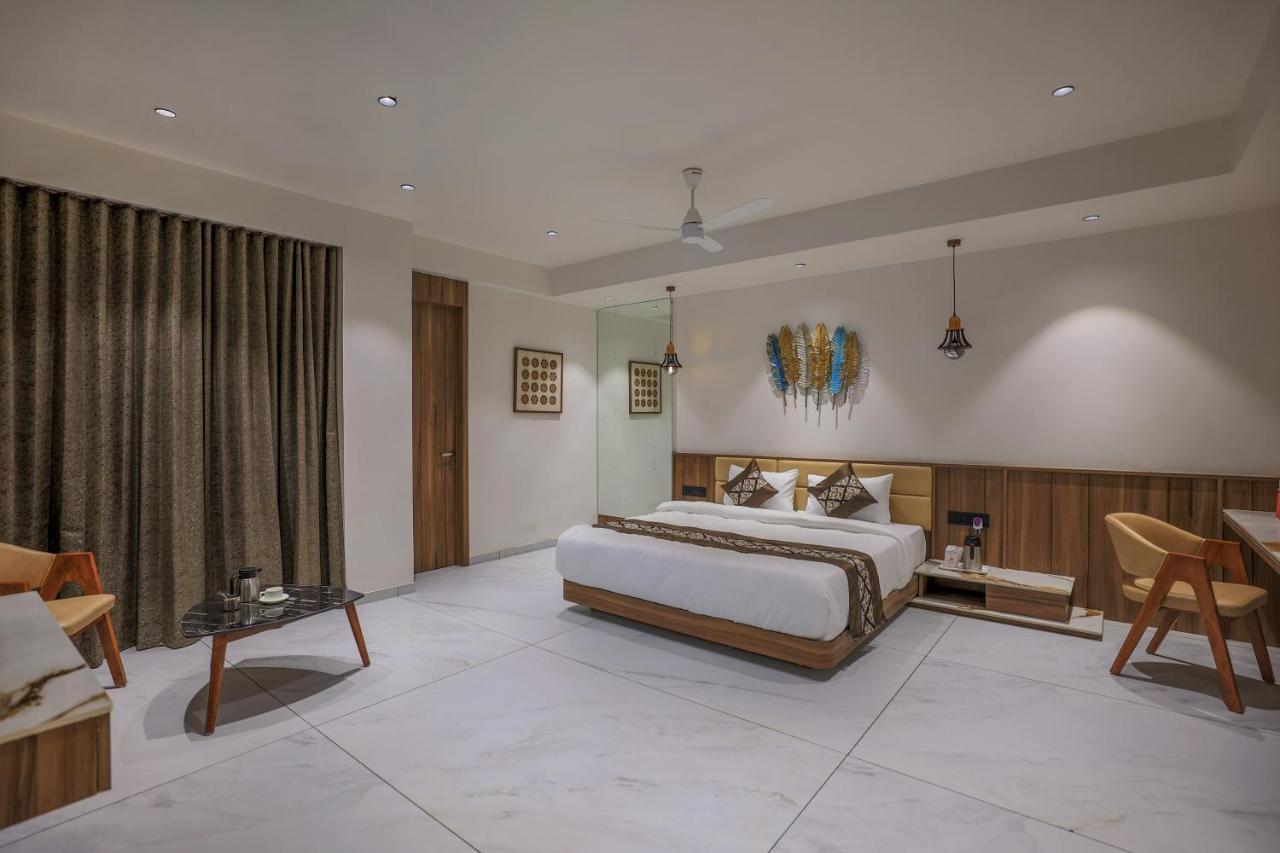 Hotel Aditya Mansingh Inn Szomnáth Kültér fotó