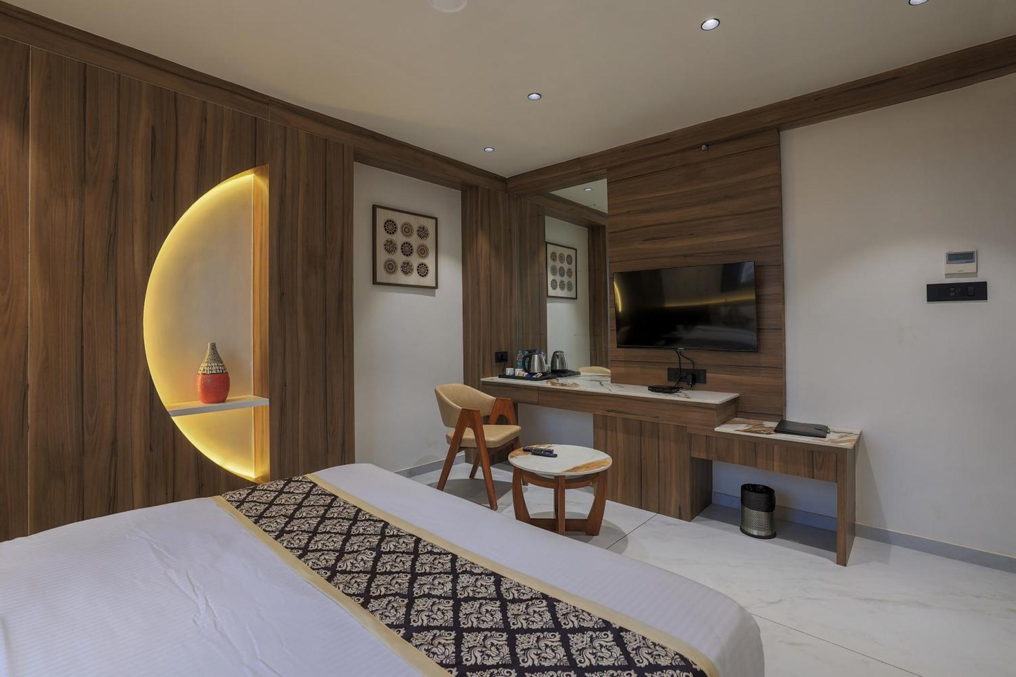 Hotel Aditya Mansingh Inn Szomnáth Kültér fotó